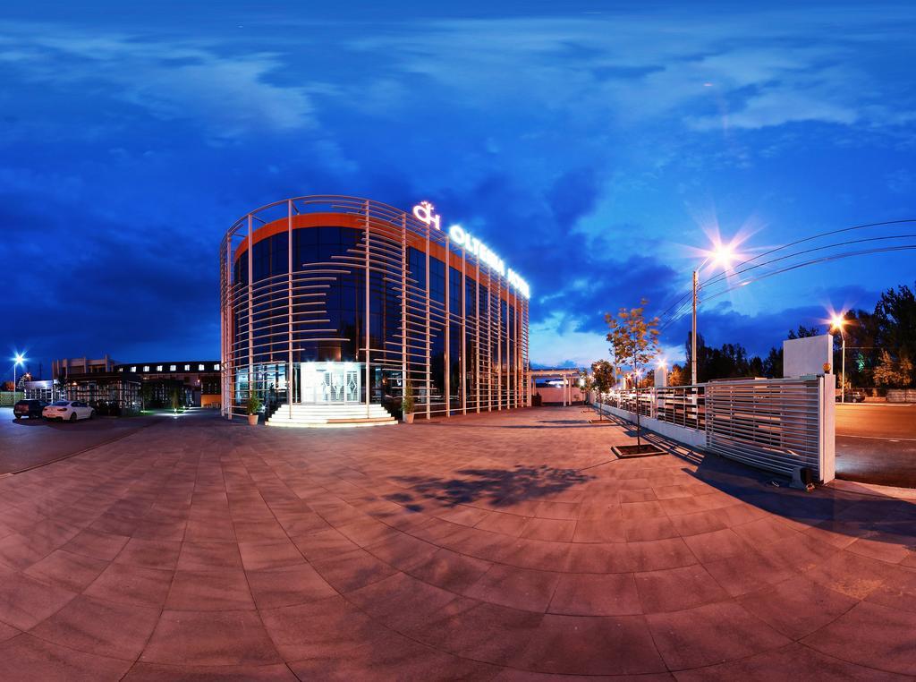 Hotel Oltenia Крайова Екстер'єр фото